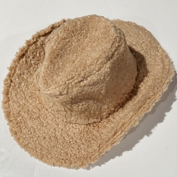 - SOLD - NEW UO Sherpa Cowboy Hat - Picture 4 of 6